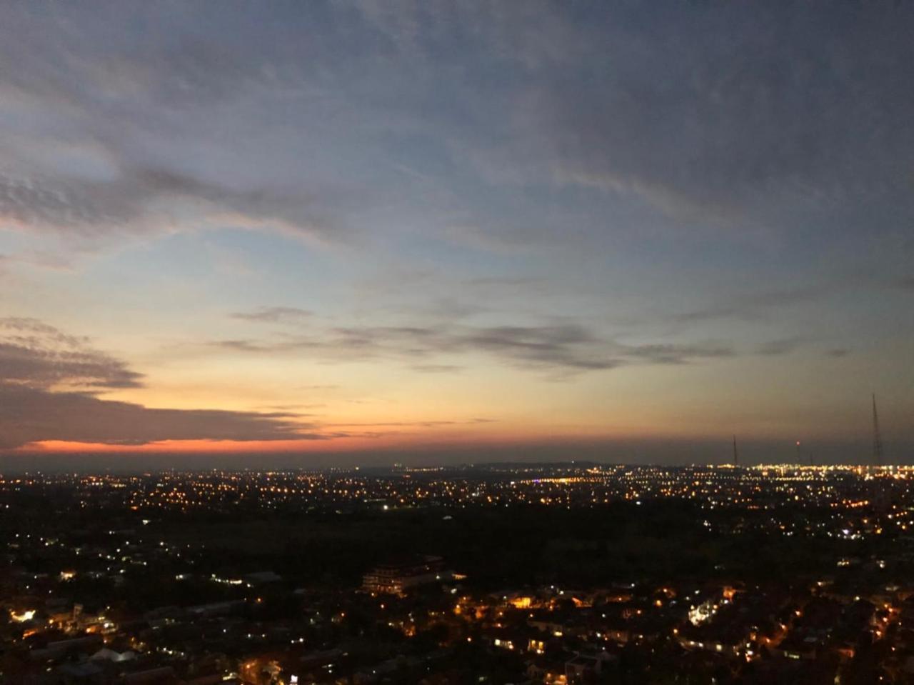Cosmy Orchard Apartment Surabaya Ngoại thất bức ảnh